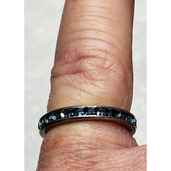 LEGI 925 sterling silver eternity band ring‎ size 4 - Picture 15 of 15